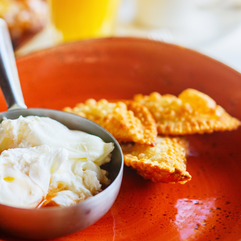 Pastechi snack eten op Bonaire